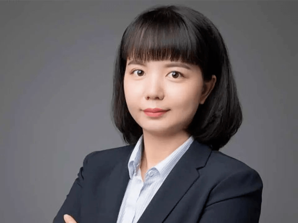 曾小娟厦门分行智多星曾小娟是分行营业部营业厅副主任,她积极发挥