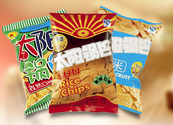 1990年太阳锅巴开始在市场走红,包装上会变色的防伪"红太阳"商标成为