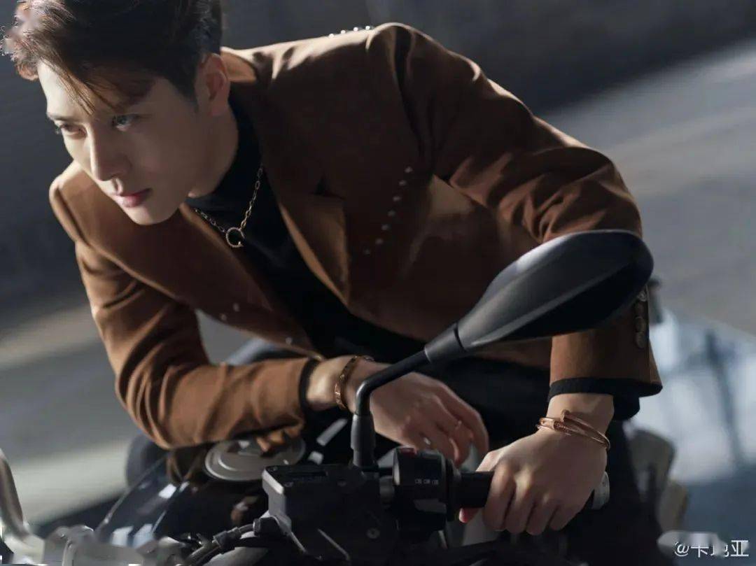 ���������Դ��ȶ�˹����鳬��������12��Ʒ�Ƶ��鱦�� ...