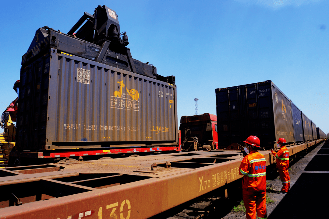 推动公转铁散改集长三角铁路一季度集装箱业务量猛增