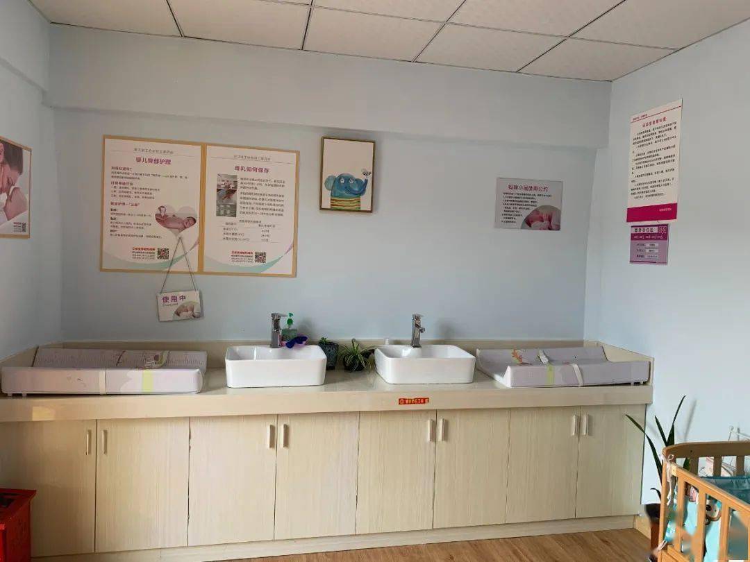 市区一母婴室婴儿床现疑似老鼠屎