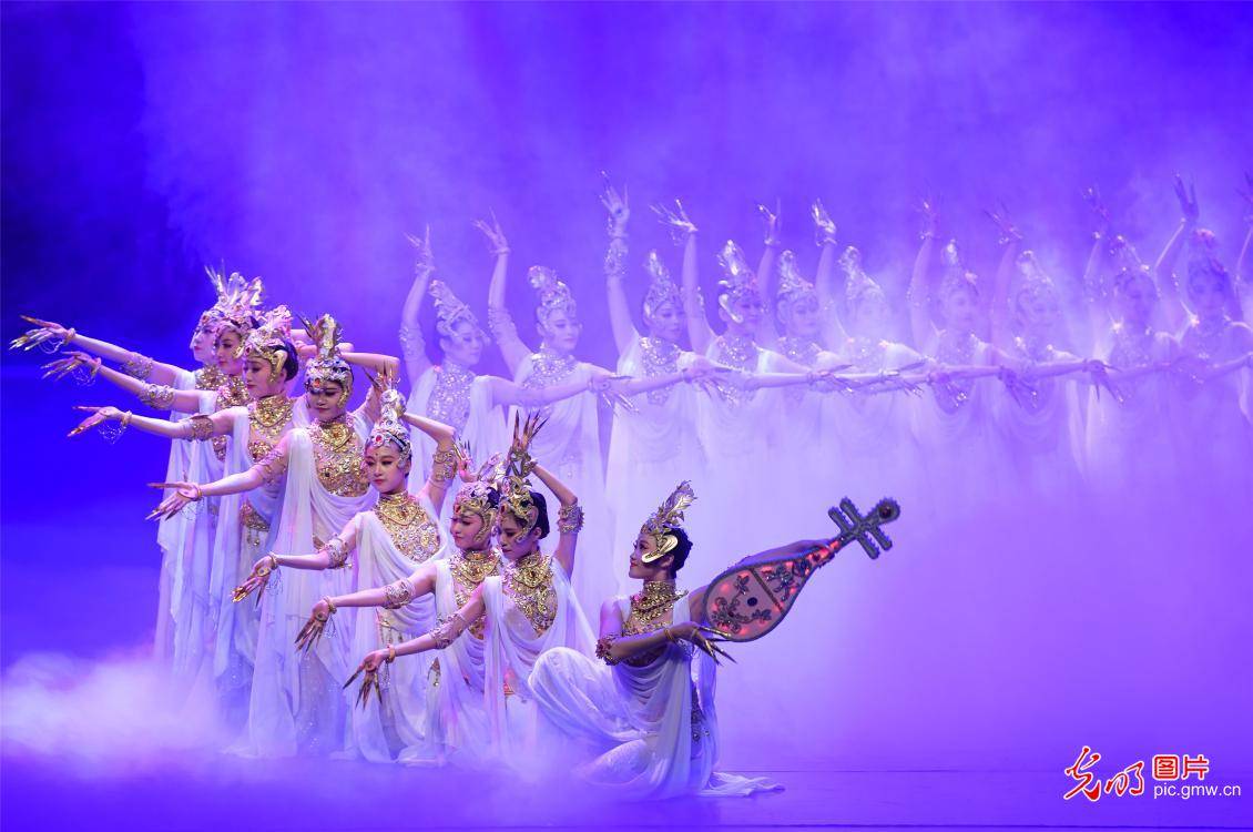 1, 2021 shows classic chinese dance drama silk road, flower
