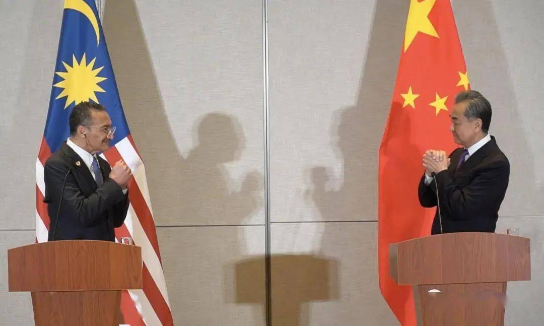 王毅:我们是兄弟!