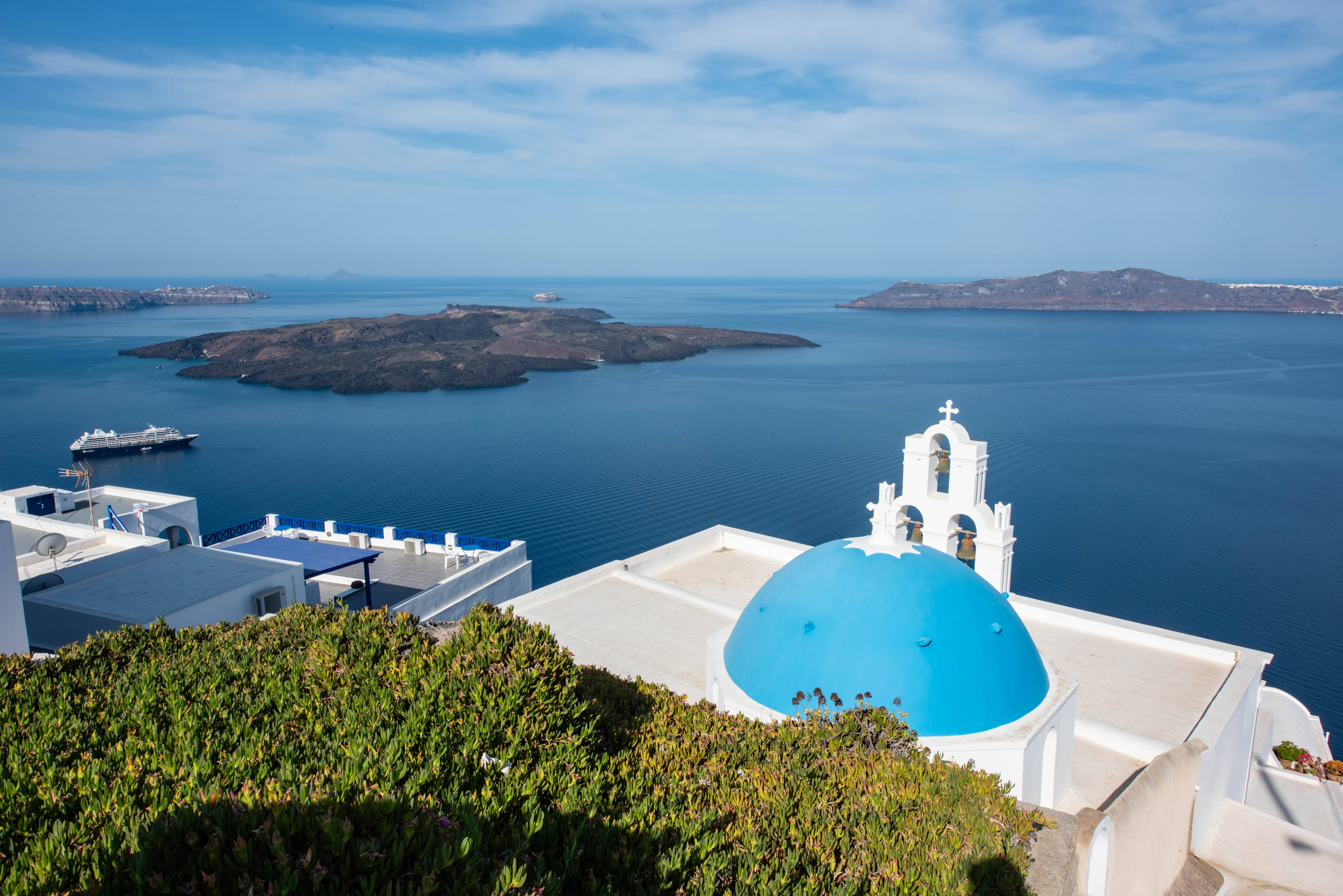 希腊国旗就是圣托里尼的颜色爱琴海上的蓝白世界