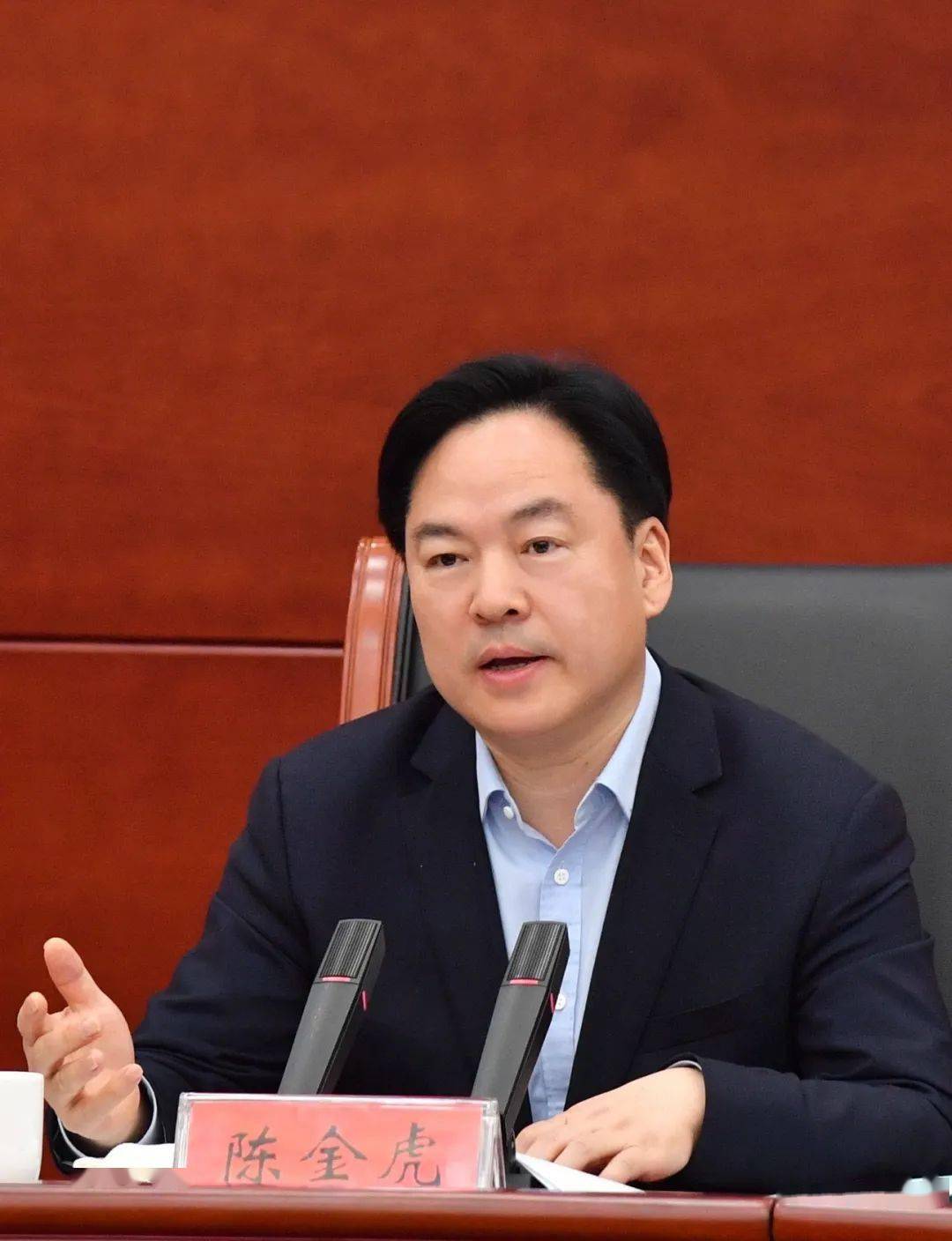 今日常州陈金虎主持召开市政府常务会议今天起常州到盐城可乘高铁直达