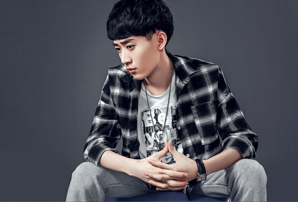 九天狐离开之后,王者一哥竞争激烈,入围条件是拥有1200w粉丝_阿电