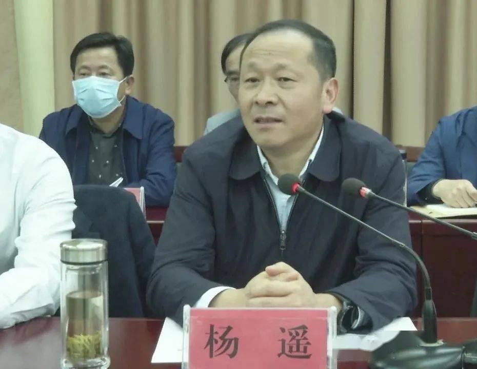 市领导杨遥,蔡绪安,叶旭,胡文奇,骆效斌,程伟,周斐参加活动.