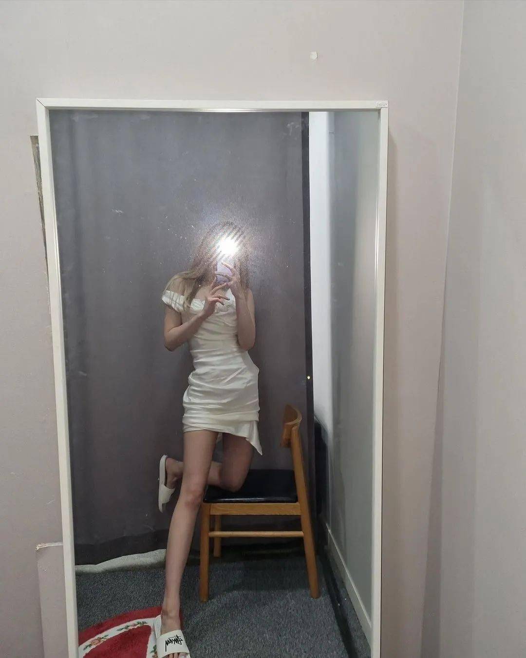 你明明长得挺漂亮,为什么拍照总是不上镜?_自拍