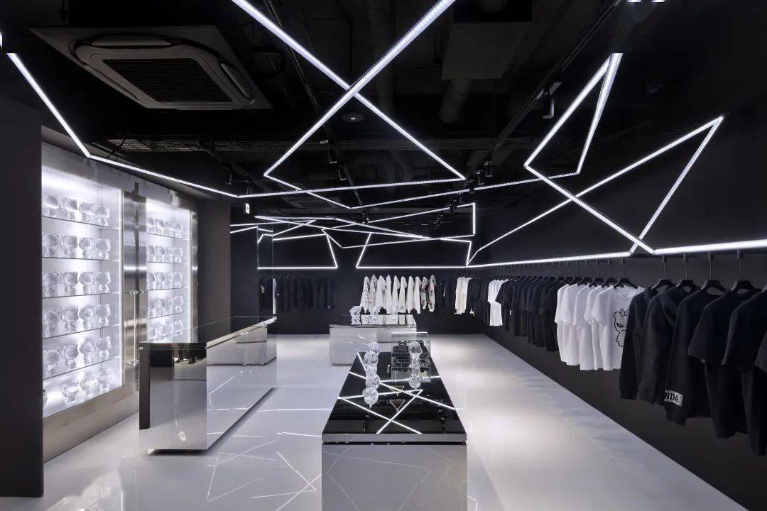 科技元素融入店铺设计中,旨在将未来与科技的先锋精神融入 hipanda