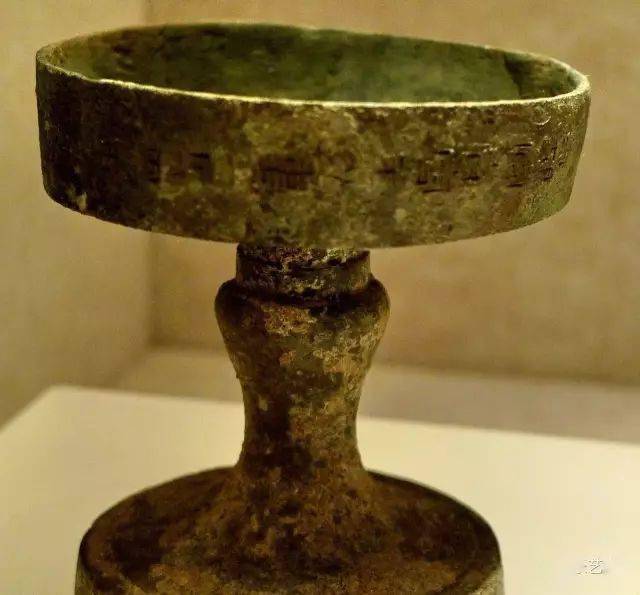 从南博兄弟王展出发汉代青铜灯系列欣赏上篇