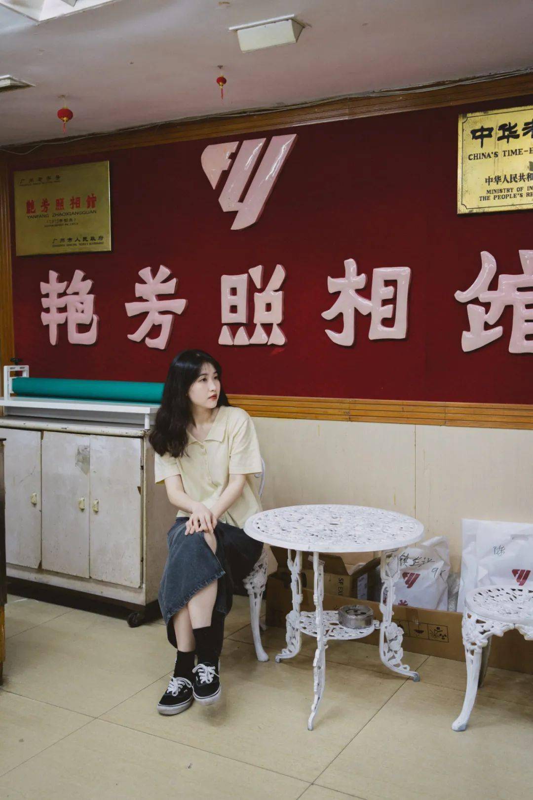 广州最后一家黑白胶片照相馆不修图还超多人去拍