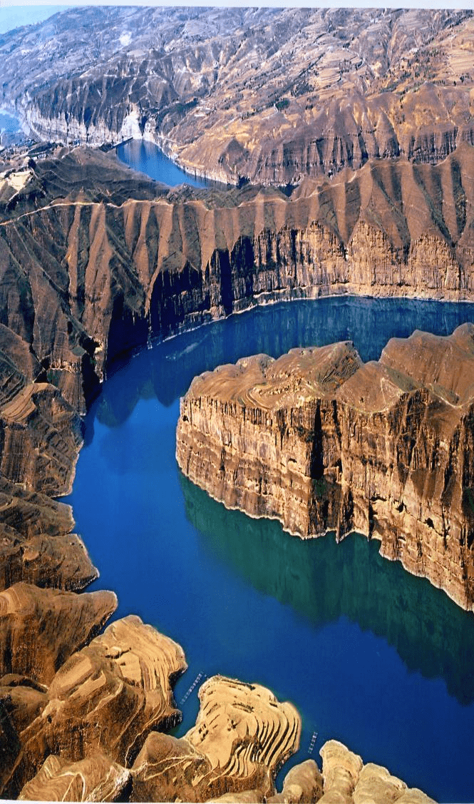 黄河沿途湖泊图片