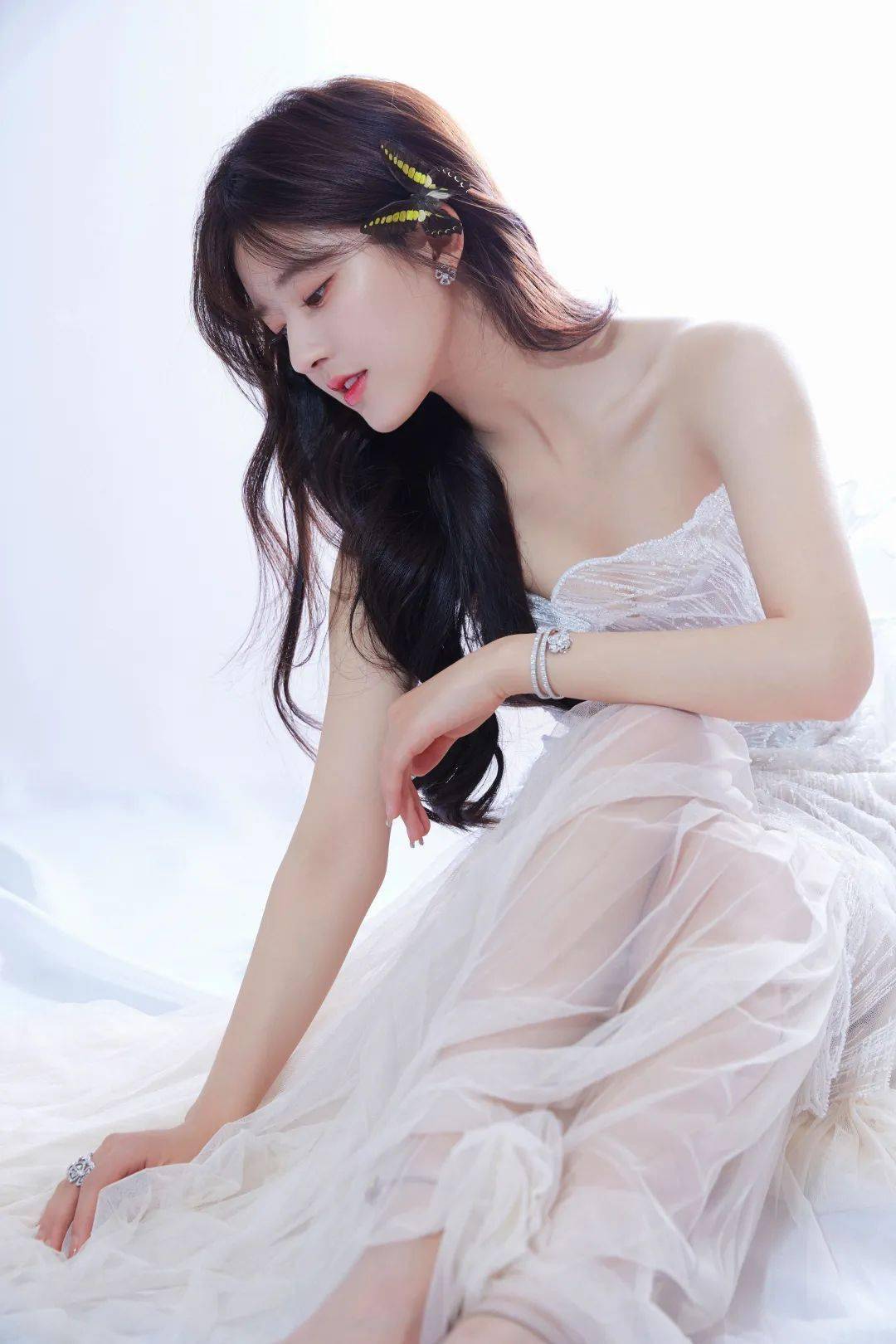 赵露思真在逃公主的甜妹系穿搭