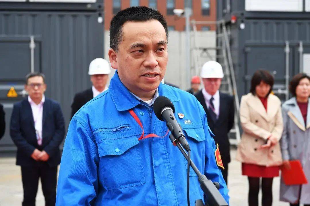江南造船首次交付2200箱支线集装箱船