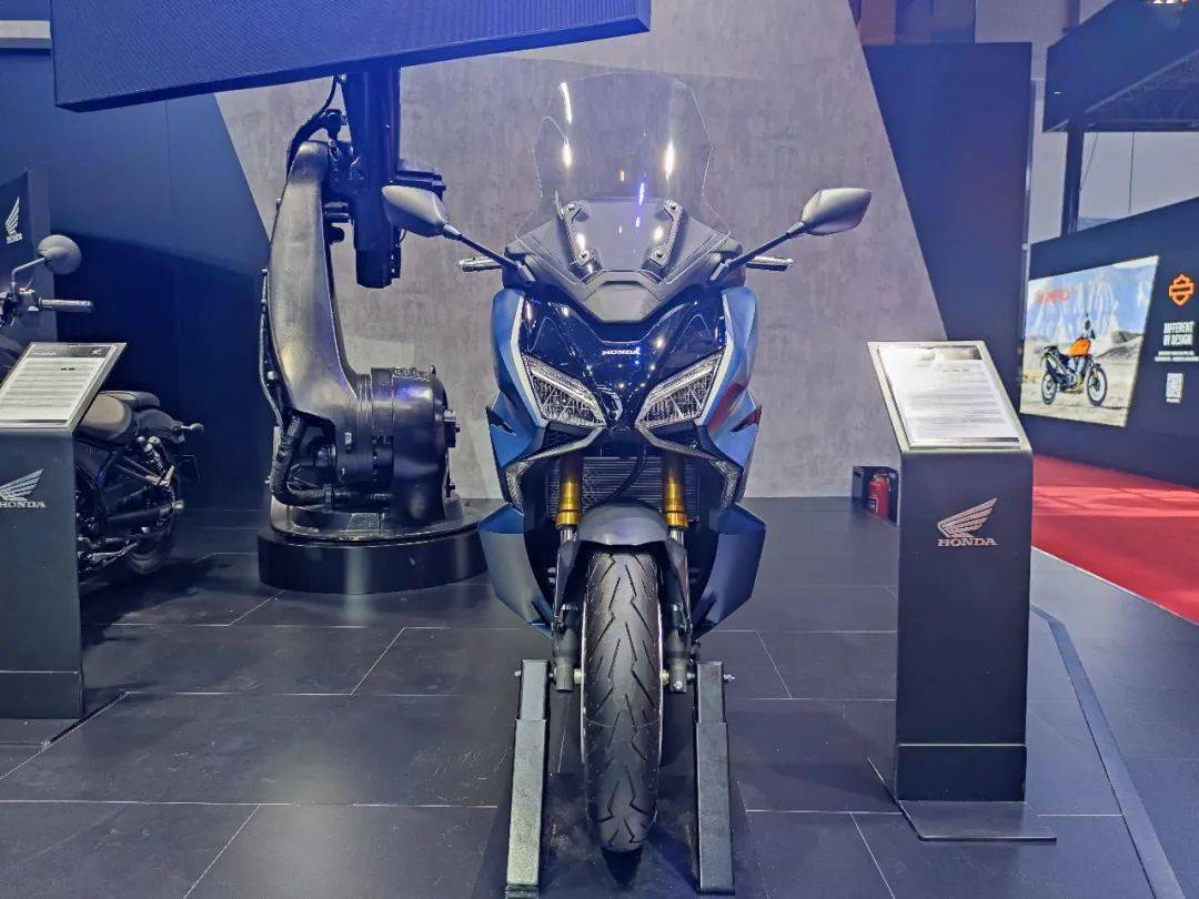 Honda上海车展发布新款cb1000r Cm 1100 Nss 750 Forza