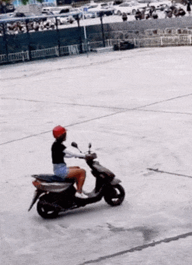 摩托车搞笑GIF图片