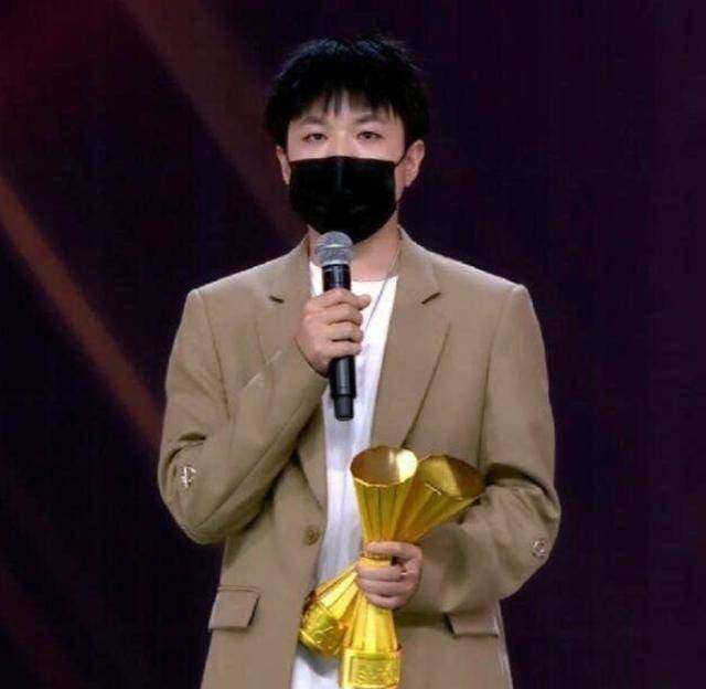 gfs连撞三场浪队全部碾压,九天狐下决心,冠军战队志在必得