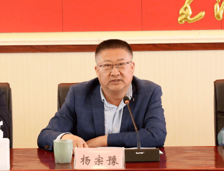 刘平华院长率队赴郑州成都学习考察