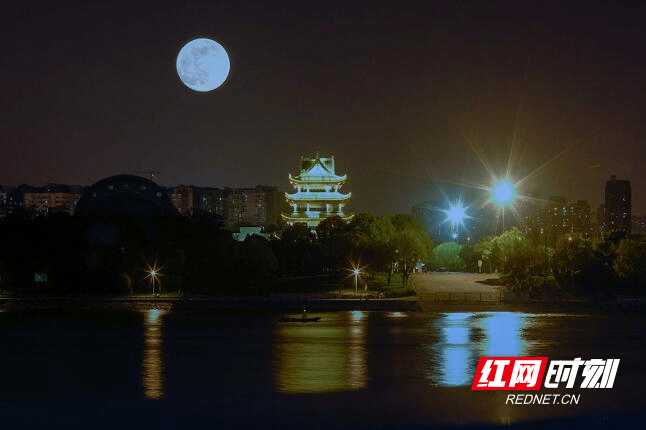 阴雨|今年首次超级月亮27日晚上演 持续阴雨绵绵的湖南能看到吗