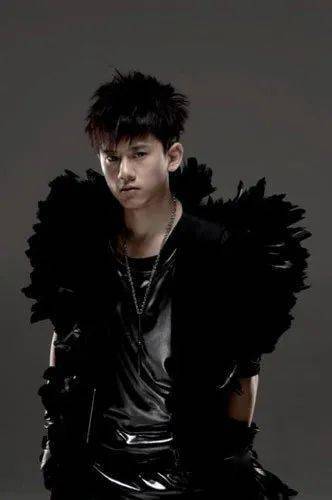 940音乐推荐丨年轻的战场张杰