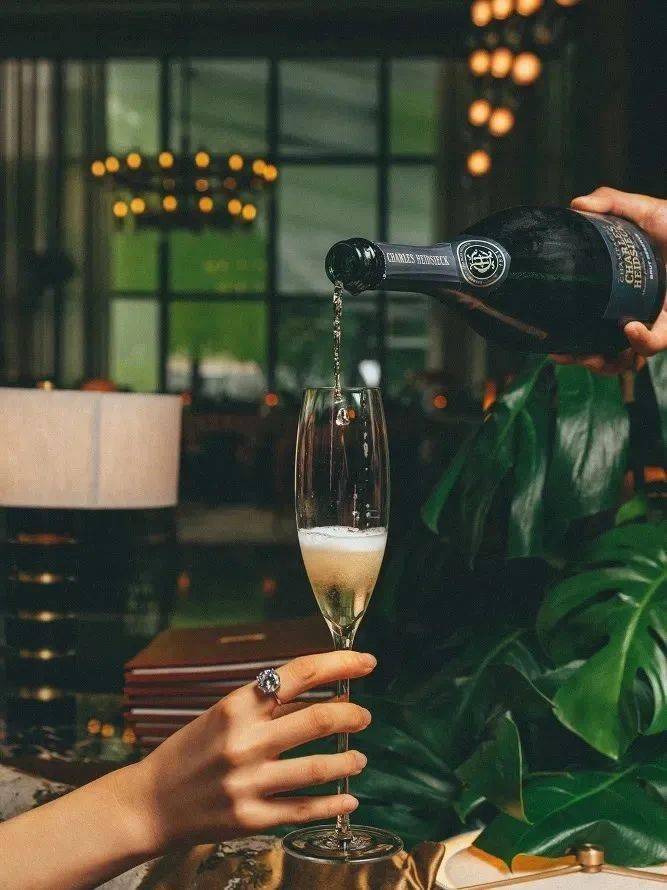 4.24 北京 | 槟客×北京瑜舍,带你从零到一喝懂香槟_葡萄