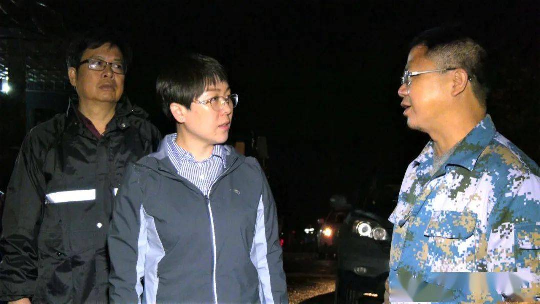 对此,桂平市委,市政府高度重视,迅速成立专项工作组,展开调查处理.