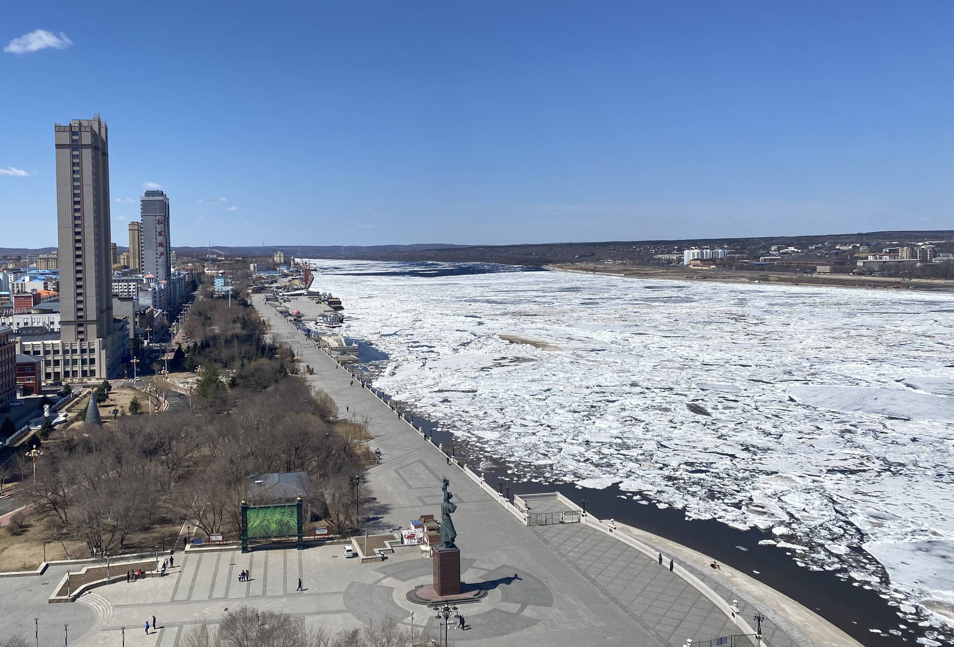 黑龙江黑河段开江水位较历年偏高26米