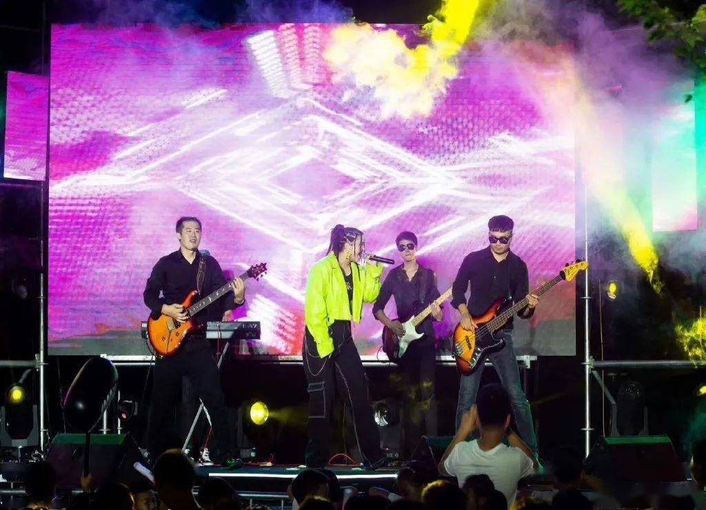 机车派对,户外烧烤,live演出…速度收藏!