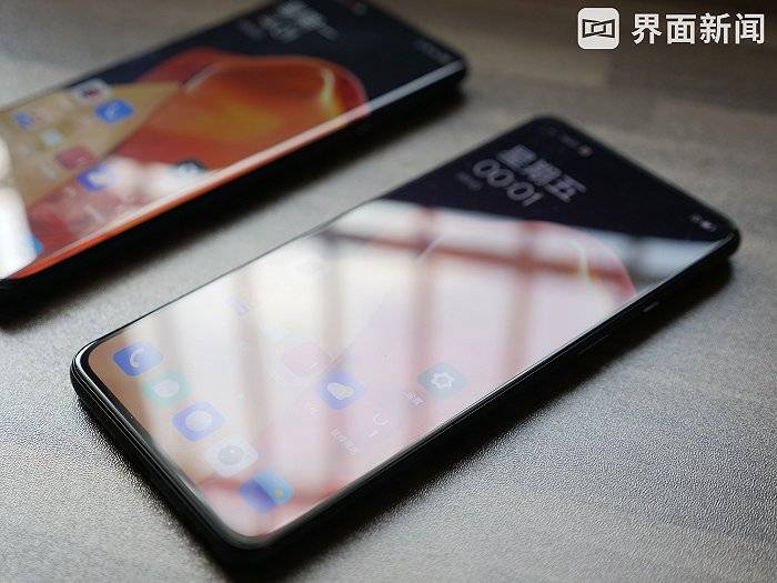 系列|2999元起售，奥特曼代言的一加9R值得入手吗？