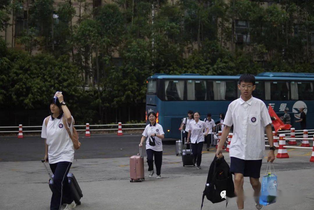 东莞市粤华学校不忘初心,牢记使命红色之旅