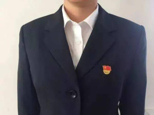佩戴党徽的正确方法与场合，你戴对了吗？插图6