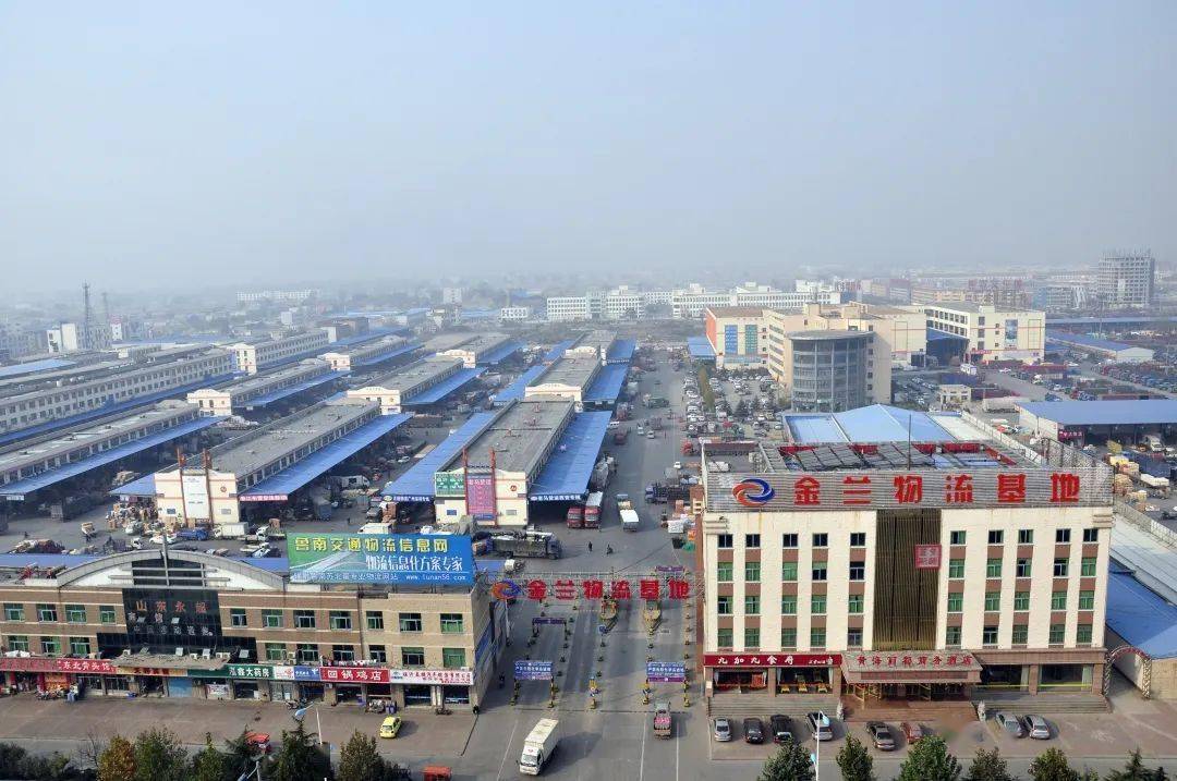 始于全国最大批发市场集群临沂快速成长为与杭州,广州齐名的直播电商