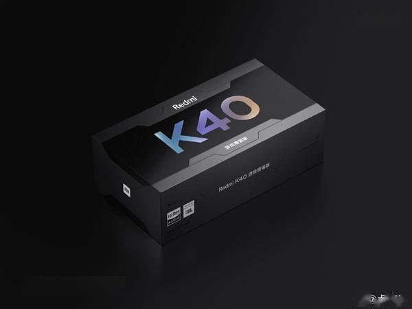 附赠充电头卢伟冰晒redmik40游戏版包装盒