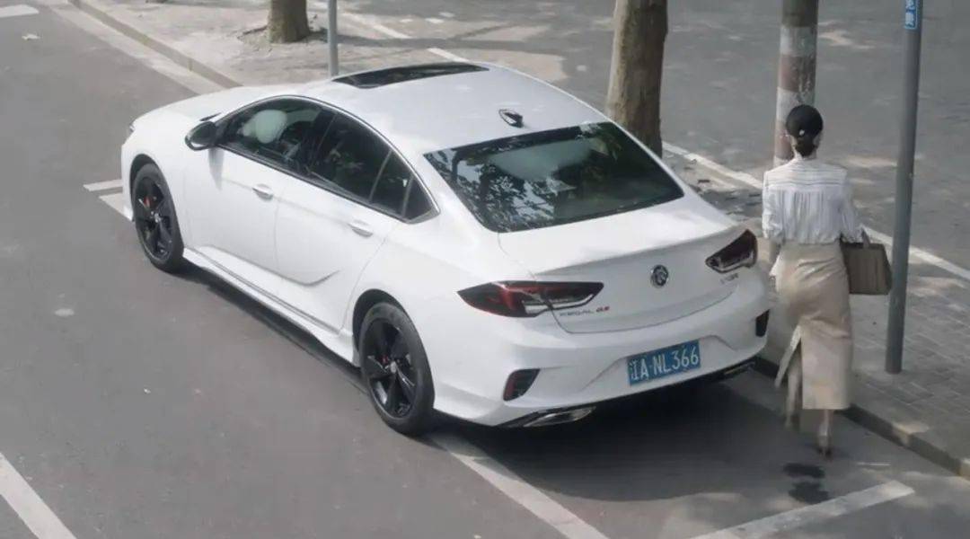 小舍得太真实了宋佳五一档继续出演理想型妈妈