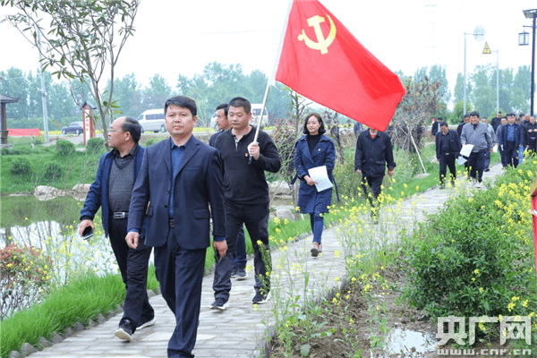 邓州市孟楼镇:组织开展学党史观摩活动