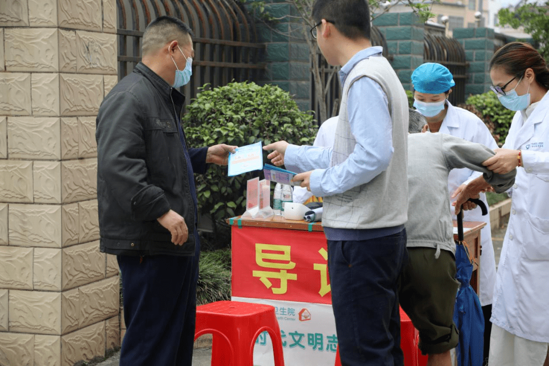县人民医院:学党史守初心 送医送技显爱心_活动
