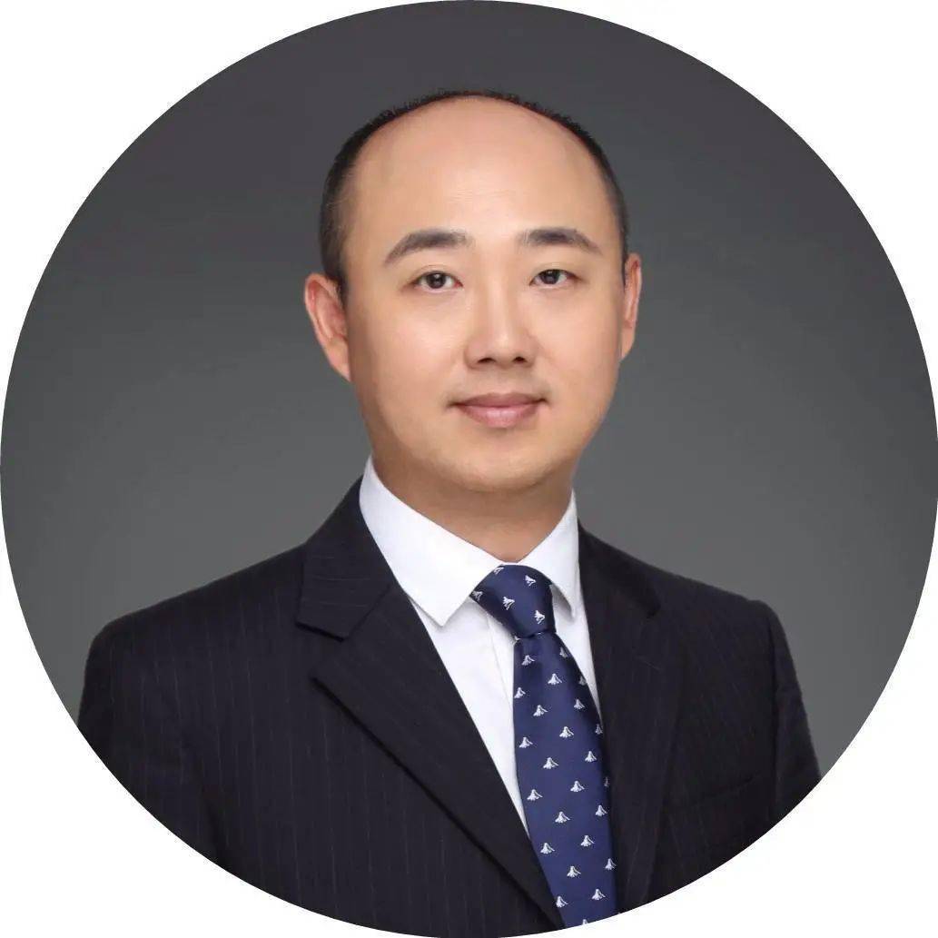 曾经的费逸(葛兰的老公):如今的费逸:曾经的彭海平:如今的彭海平:曾经