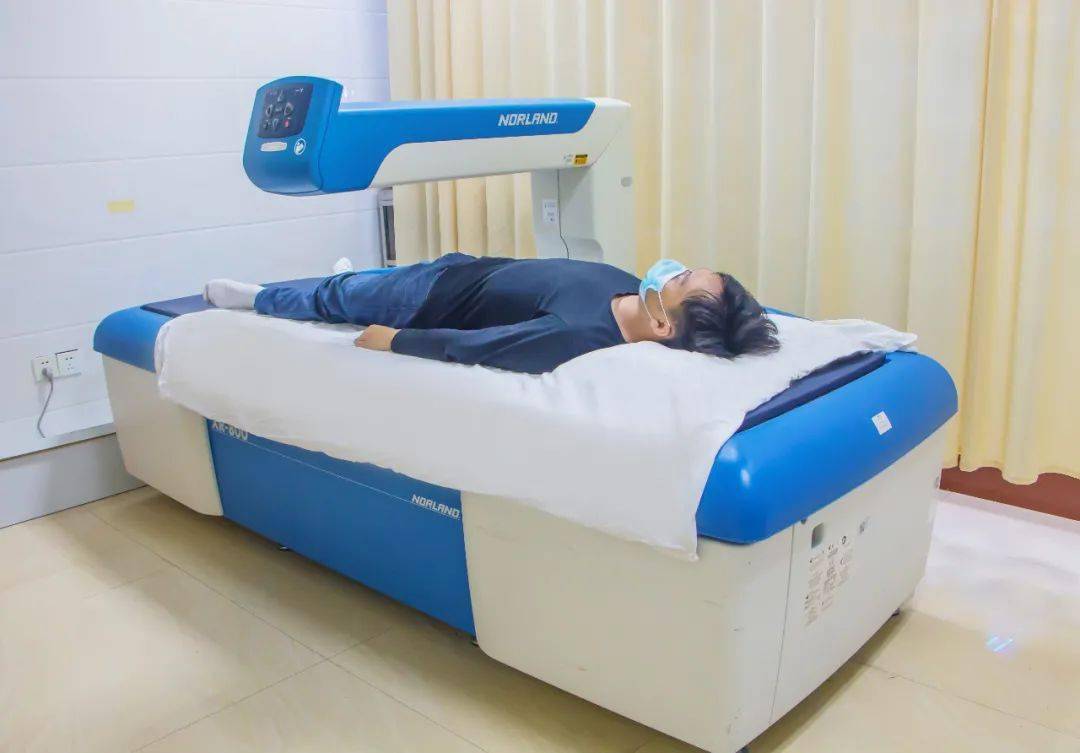 看看双能x线骨密度检测,专业评估骨质疏松!