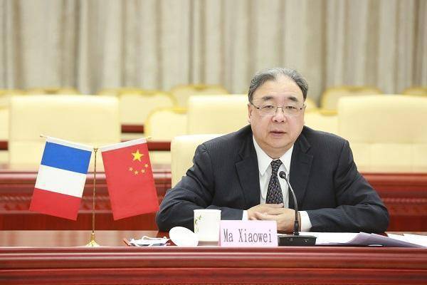 马晓伟与法国团结与卫生部部长维朗视频通话_合作
