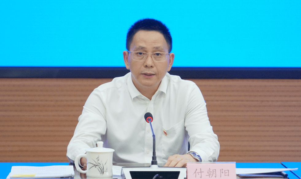 二中三班王强的变化 c059f8d2461745998d7661ca0bd25638.png