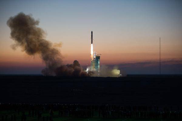 悟空|我在现场·照片背后的故事|聚焦他们的征途:星辰大海