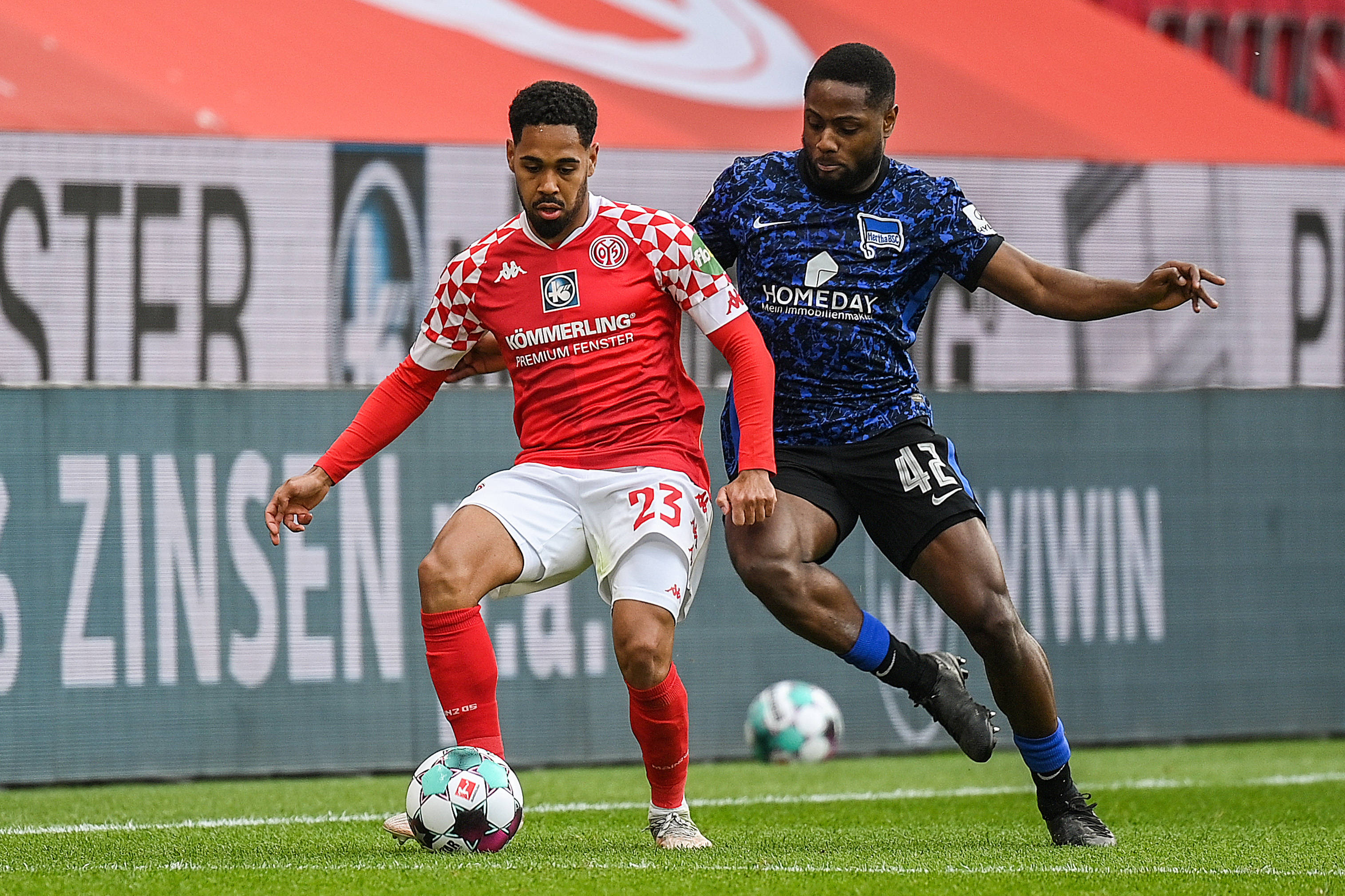 足球德甲柏林赫塔战平美因茨