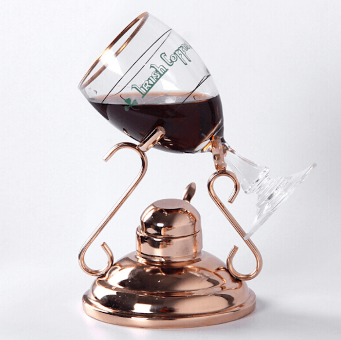 一杯爱尔兰咖啡愿这个五月情人没有眼泪