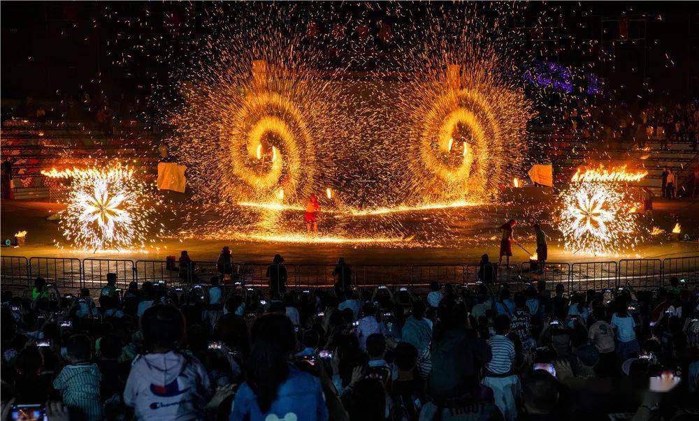 1283万人次668亿元这个五一铜梁太火了