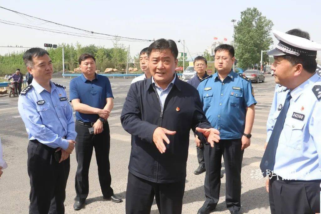 刚刚!汤阴县委书记调研道路交通安全时强调