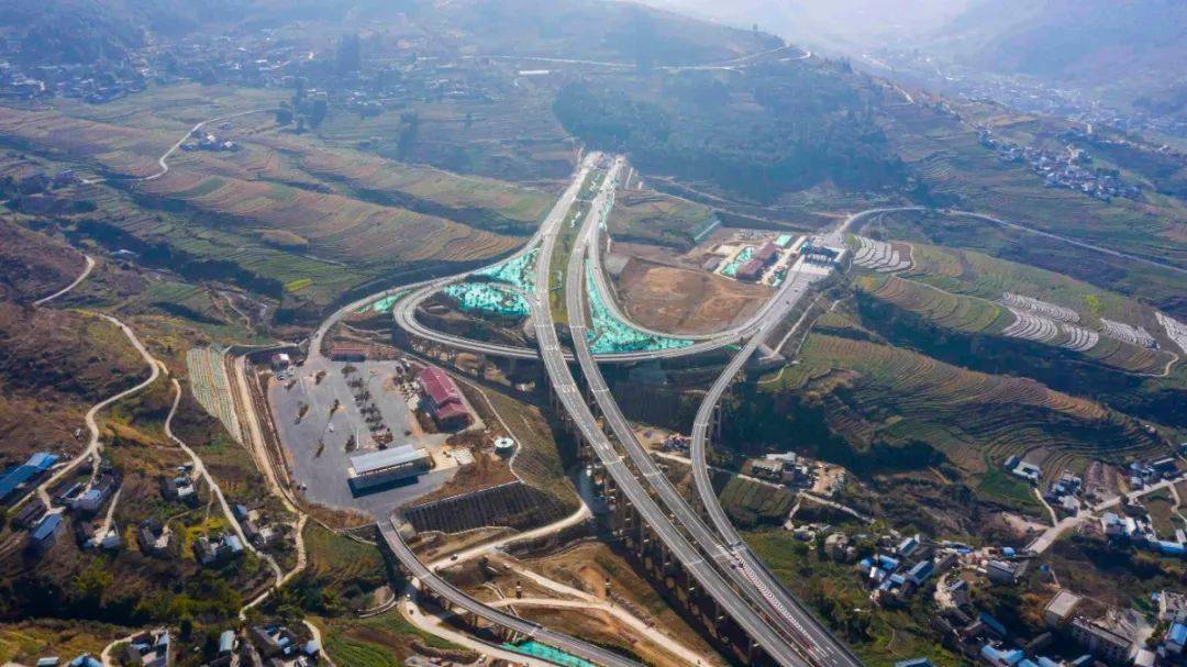 沿着高速看保山之七沿着高速看保山保泸高速