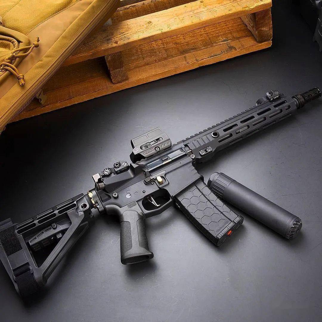 【短管枪械】越短越狠 咬定目标绝不松口_火器