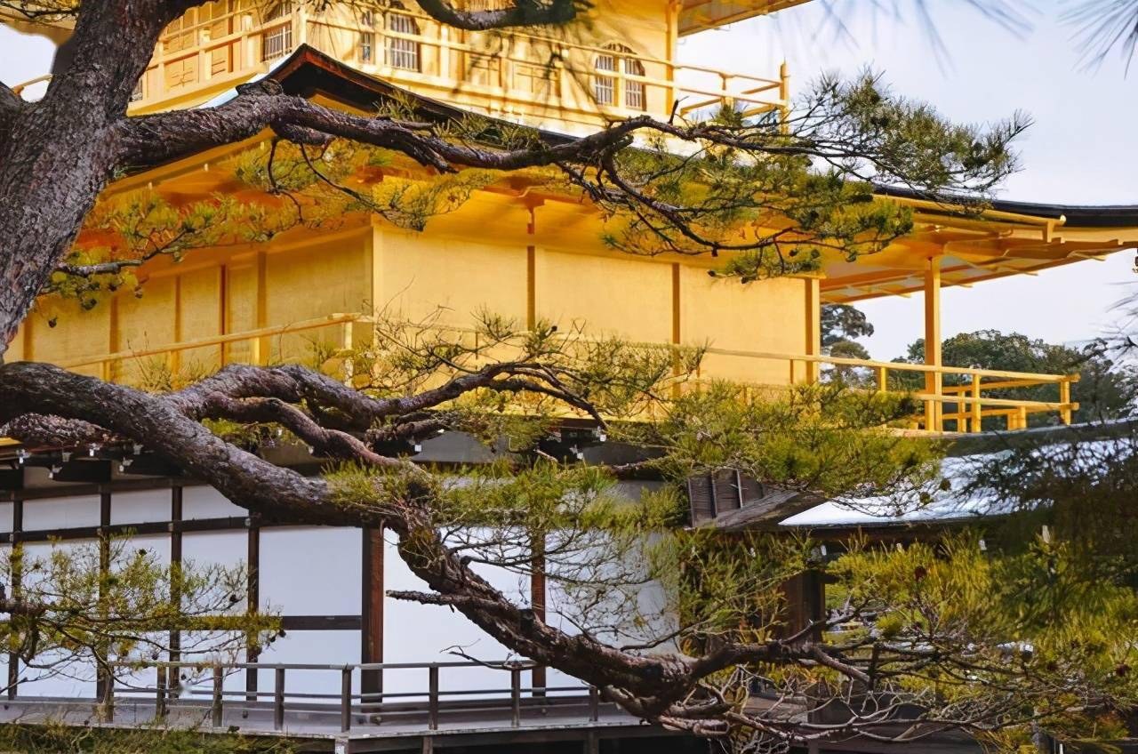 金阁寺景色太美了是一修和尚修炼的地方