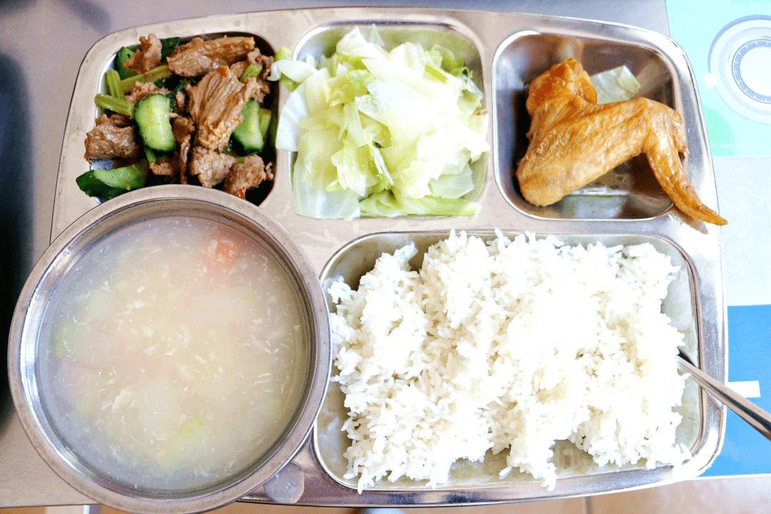 今年4月以来,中山市华侨中学党委,纪委,总务处,德育处等部门联合,多次