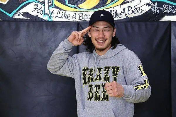 川口春奈被爆与帅气格斗家交往顺利 日本